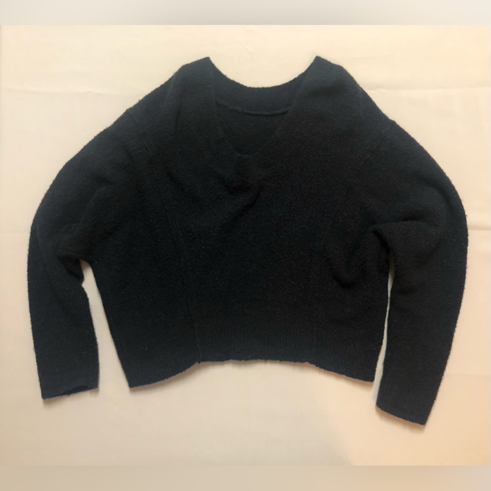 Vince, women’s long sleeve sweater cashmere silk wool blend, scoopneck  size XS